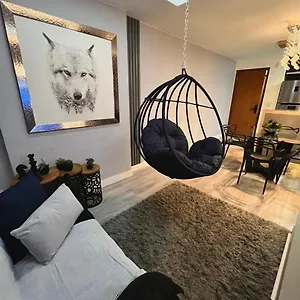 Apartamento Encantador Com Shopping E Piscina, Brasília
